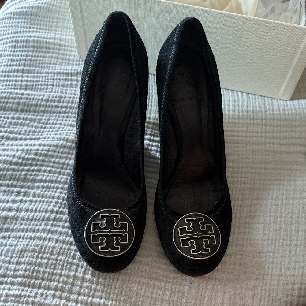 Tory Burch Sophie Black Suede Wedges Heels Size 8